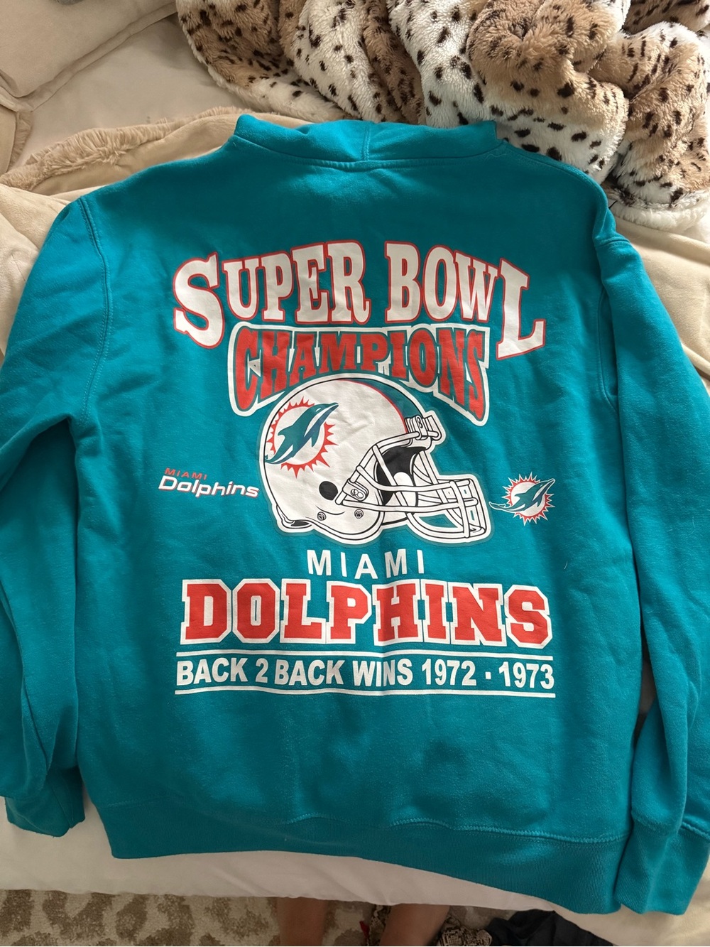 Dolphins hoodie - Picture 3 of 4